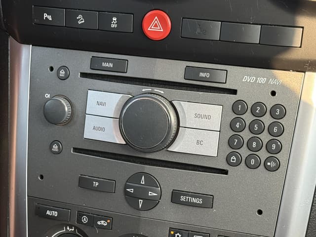 Opel Antara